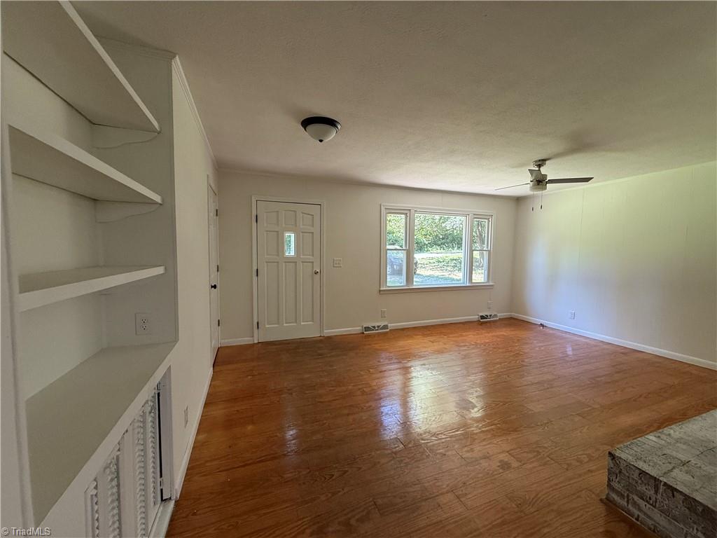 property viewer photo 23