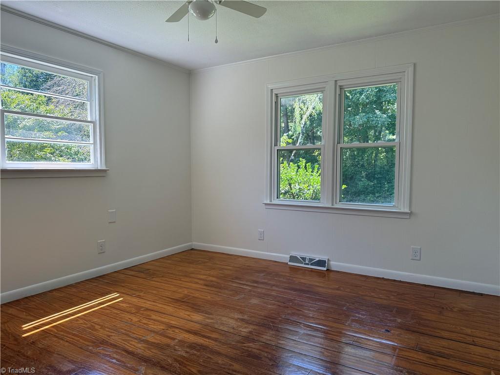 property viewer photo 37