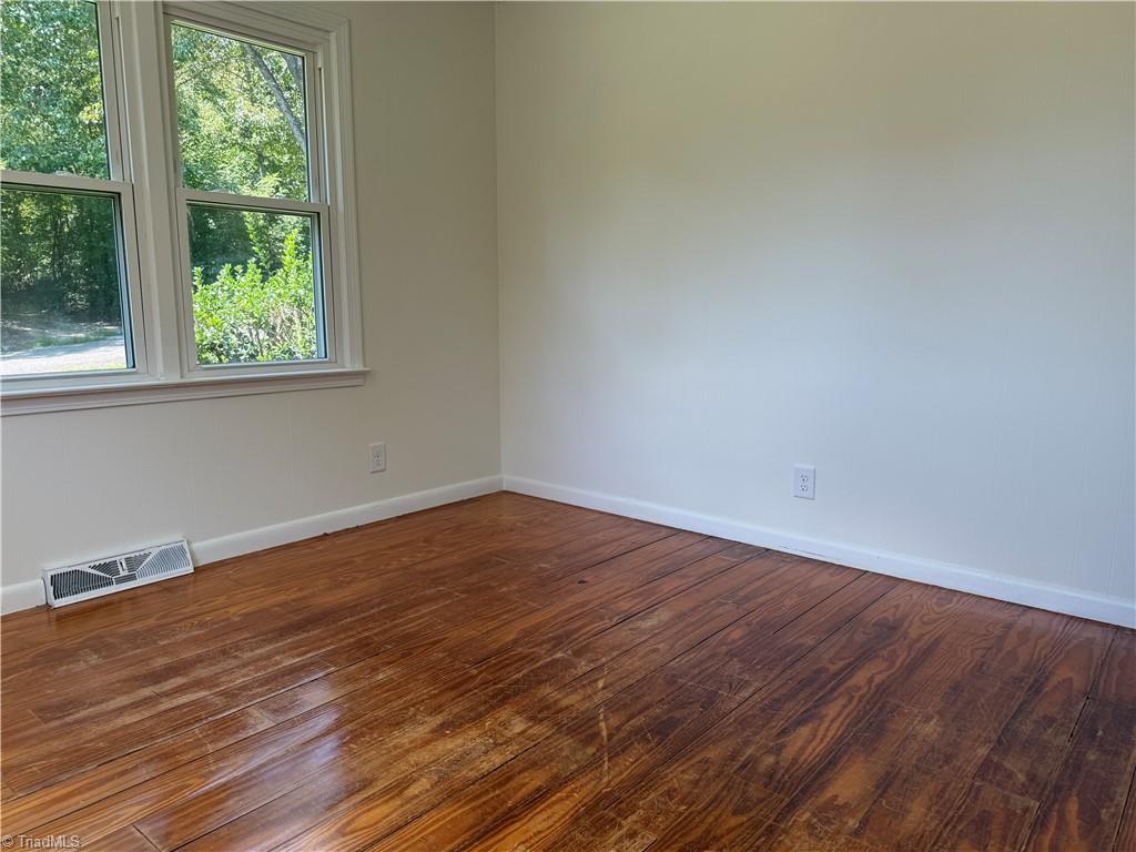 property viewer photo 40