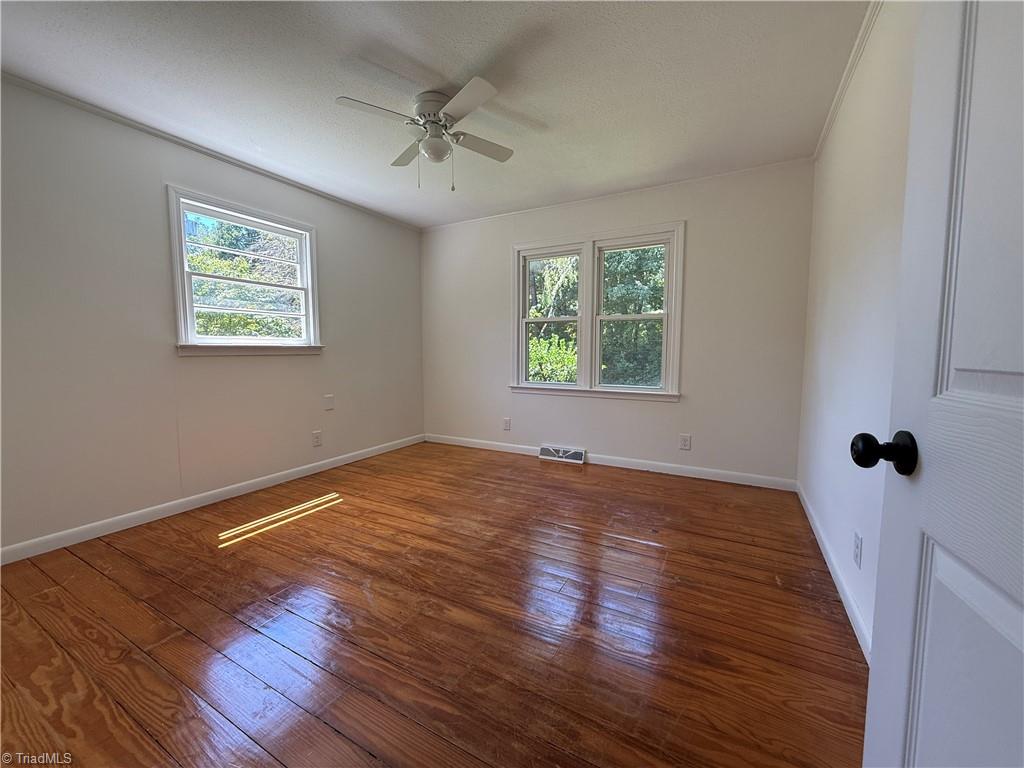 property viewer photo 43