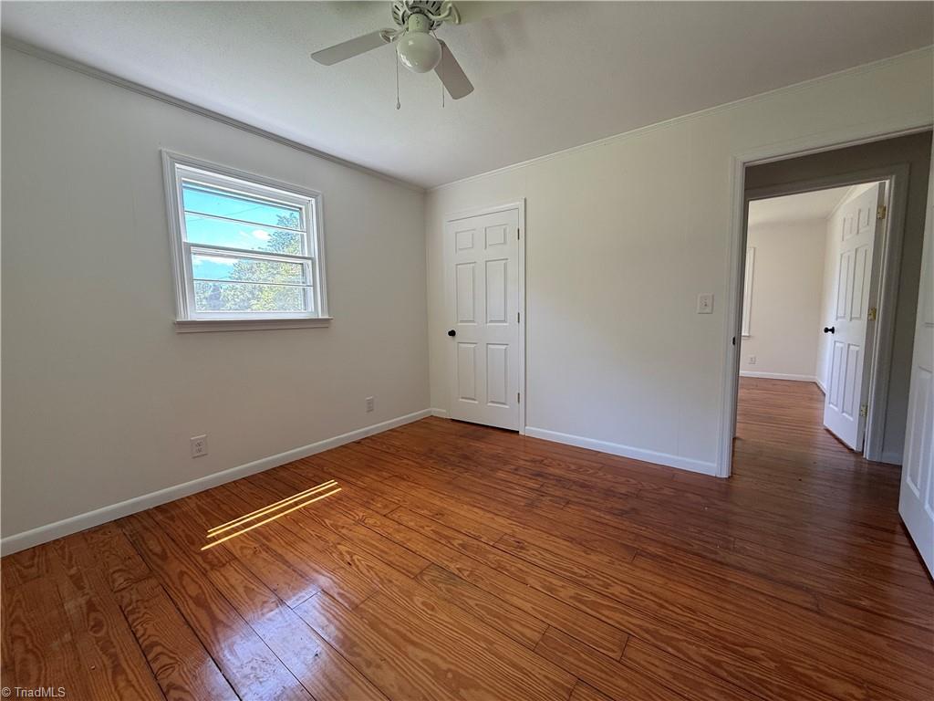 property viewer photo 45