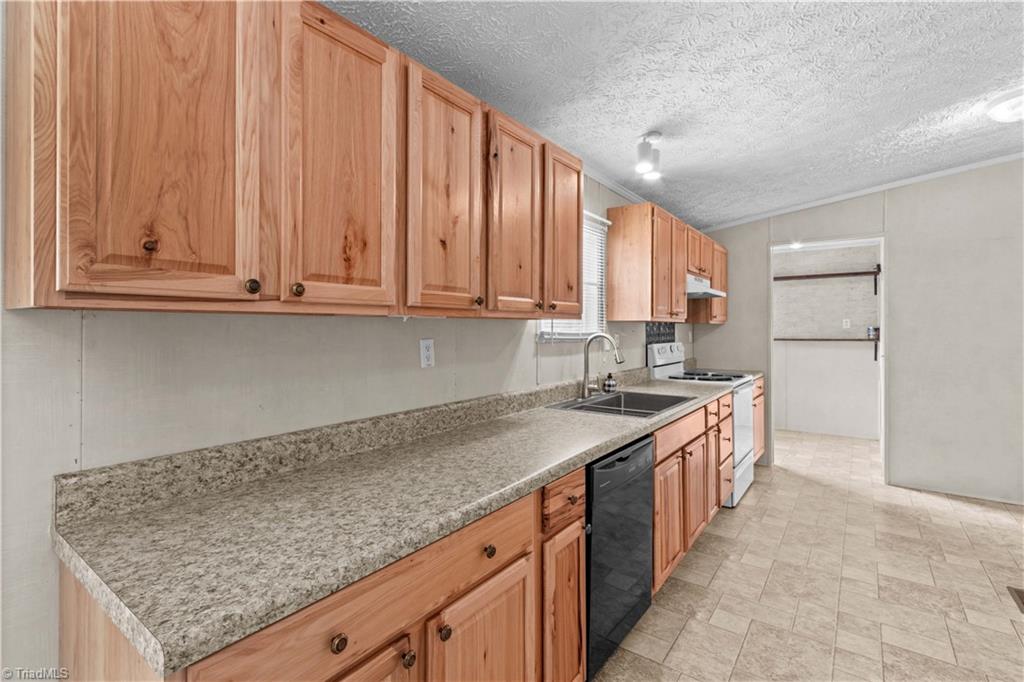 property viewer photo 12
