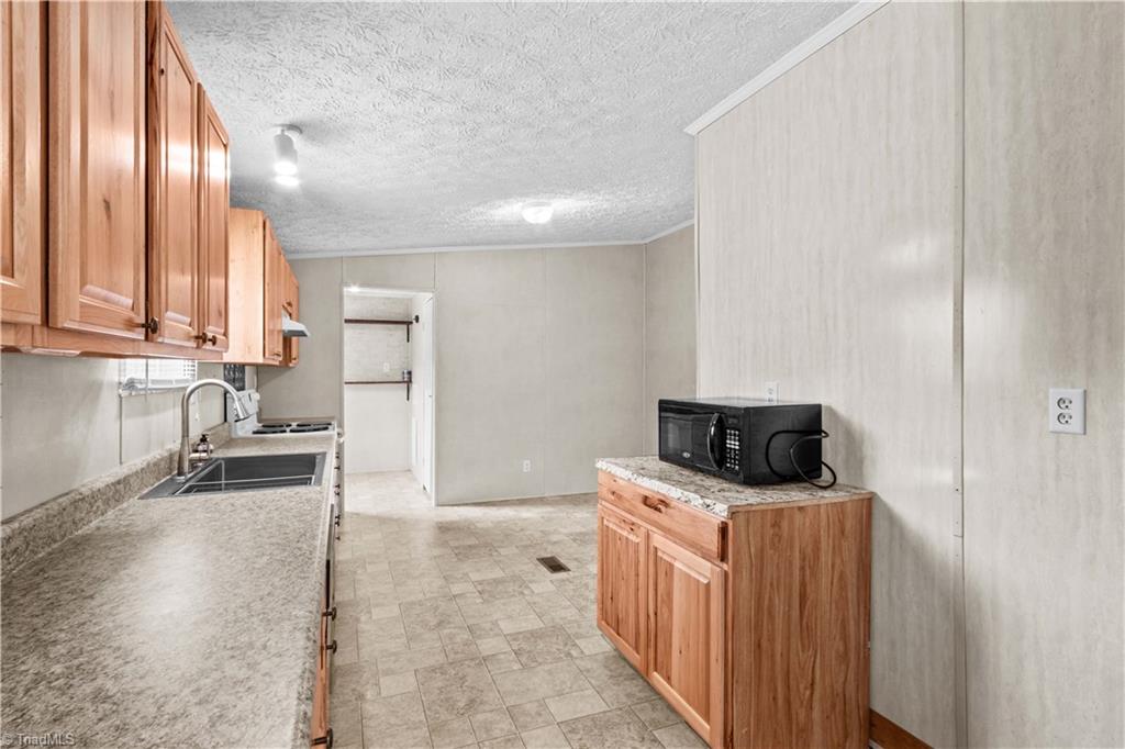 property viewer photo 13