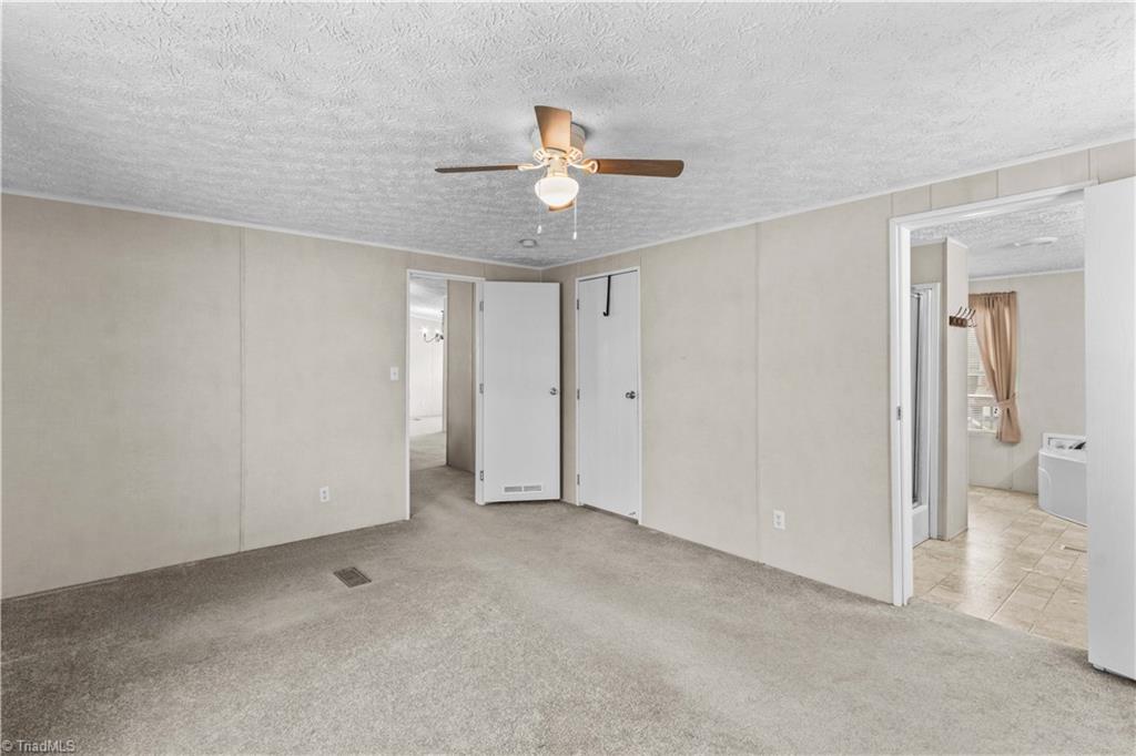property viewer photo 18