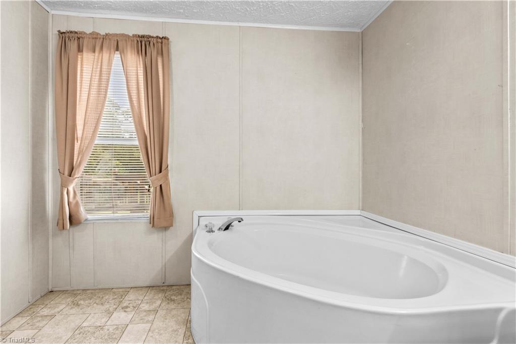 property viewer photo 21
