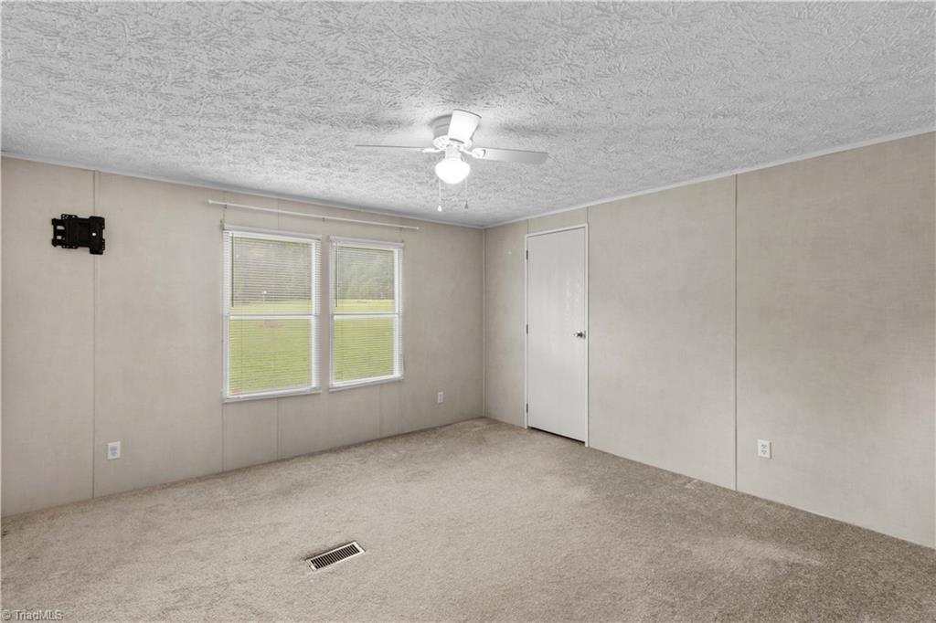 property viewer photo 23