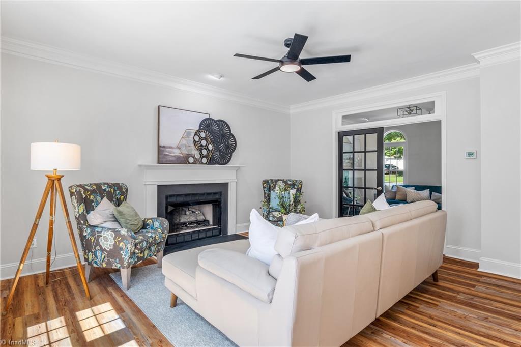 property viewer photo 16