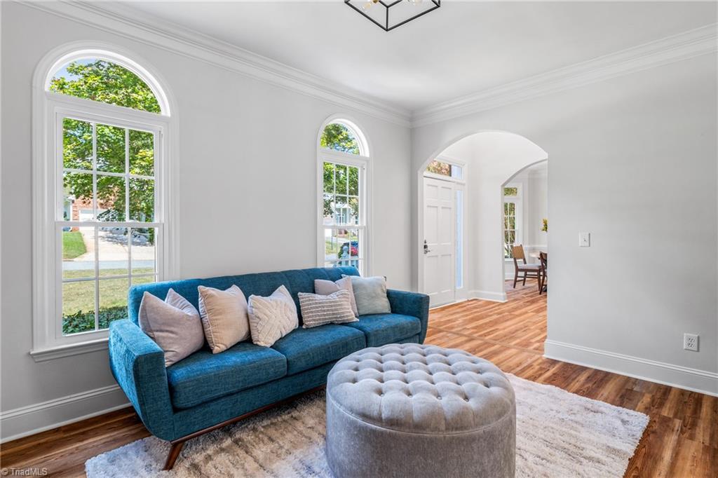 property viewer photo 23