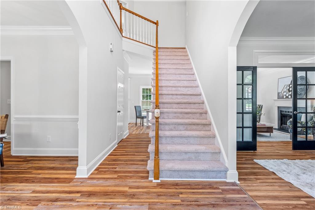 property viewer photo 3