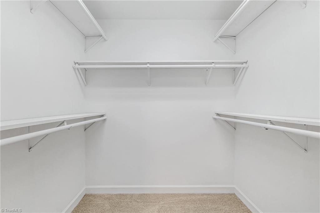 property viewer photo 32