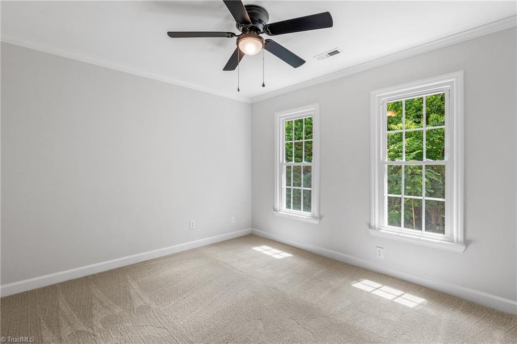 property viewer photo 33