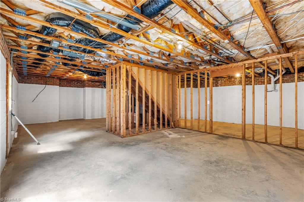 property viewer photo 43