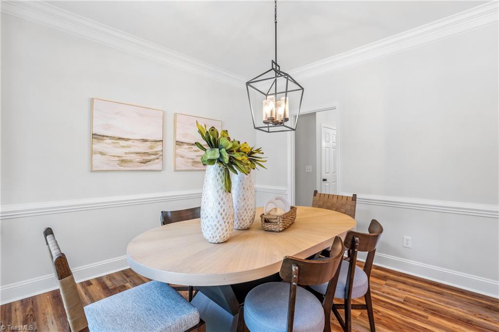 property viewer photo 5