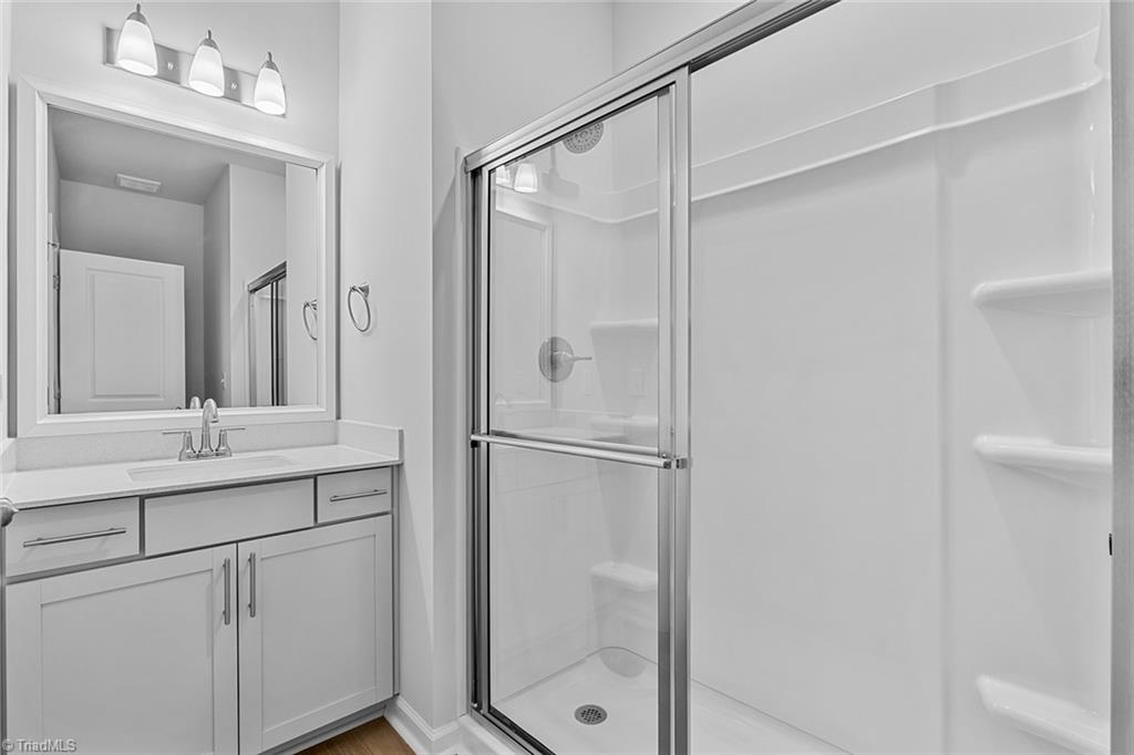 property viewer photo 19