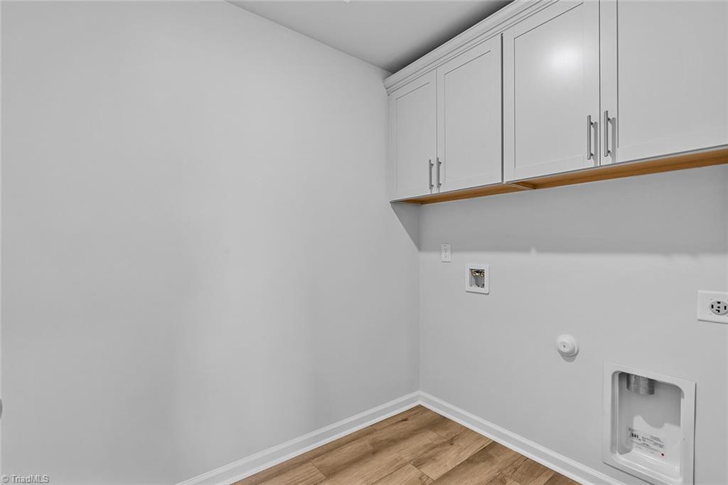 property viewer photo 26