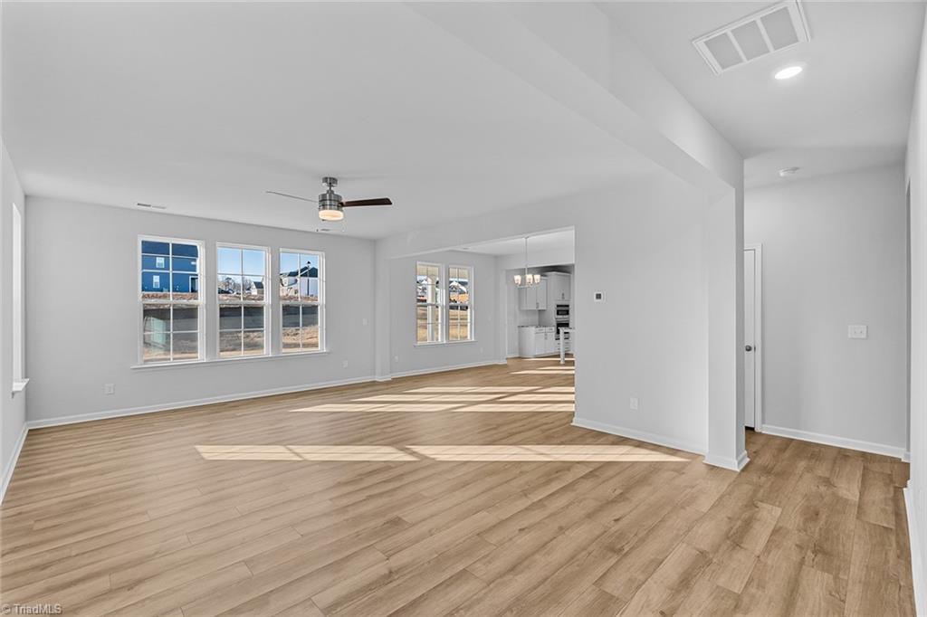 property viewer photo 3