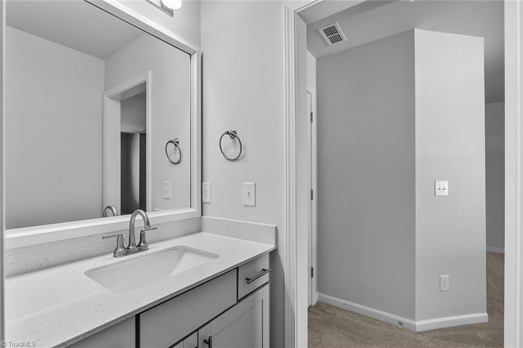 property viewer photo 32