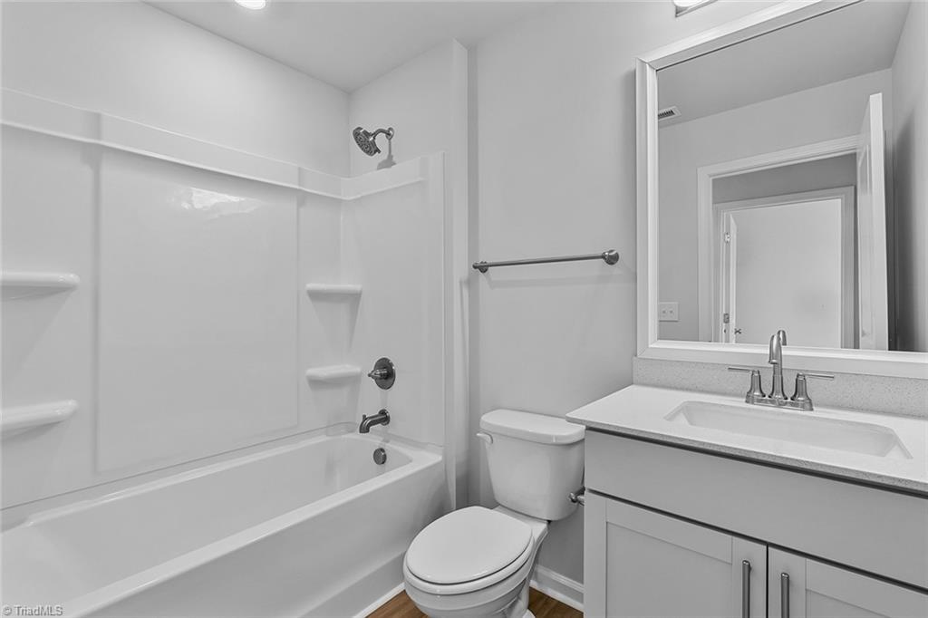 property viewer photo 33