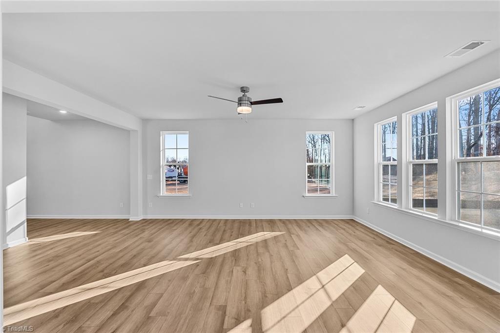 property viewer photo 6