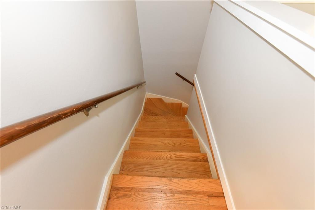 property viewer photo 18