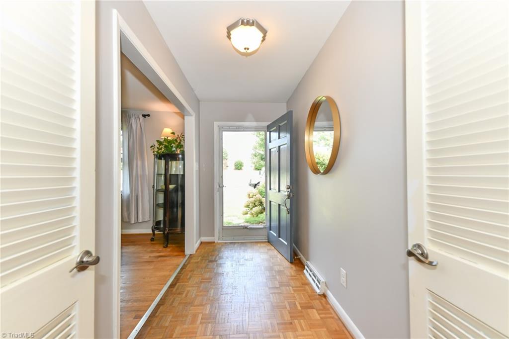 property viewer photo 2