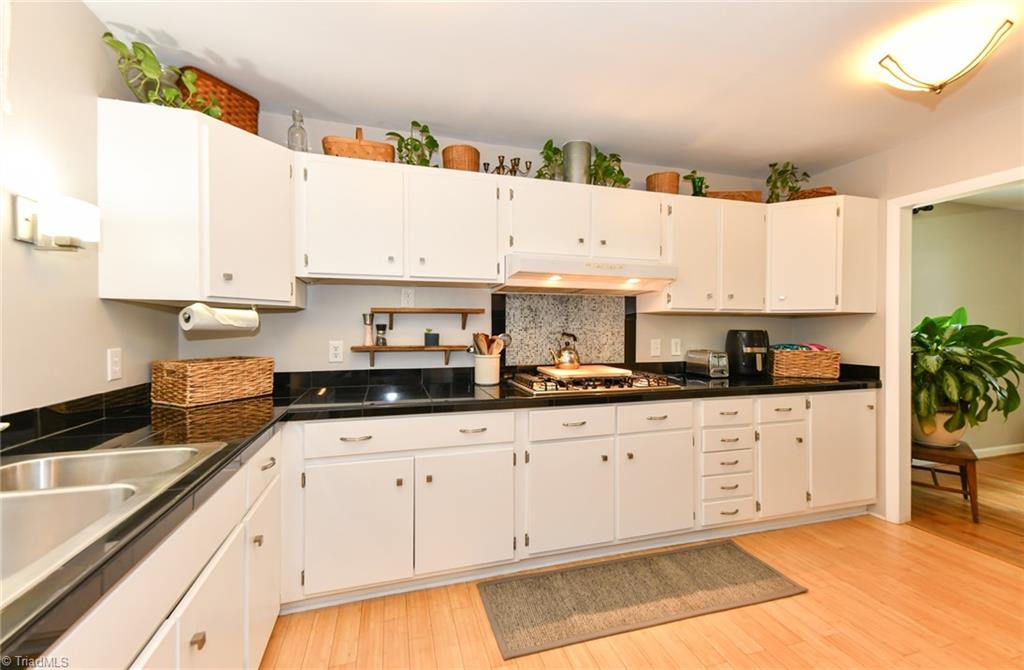 property viewer photo 5