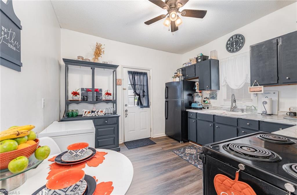 property viewer photo 7