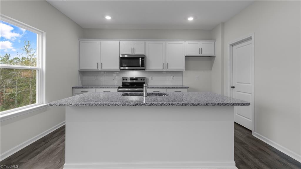 property viewer photo 6