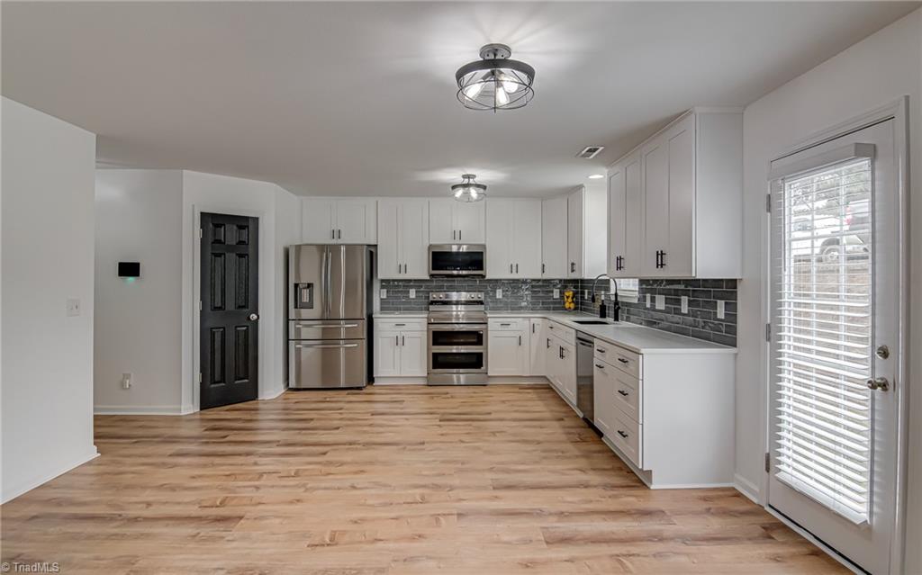 property viewer photo 10