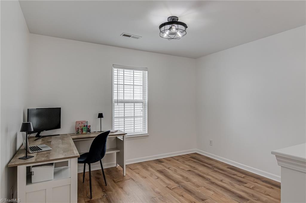 property viewer photo 17