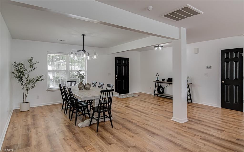 property viewer photo 2