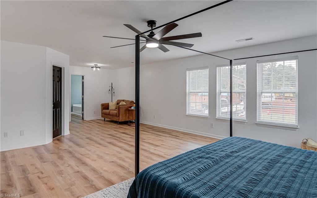 property viewer photo 20