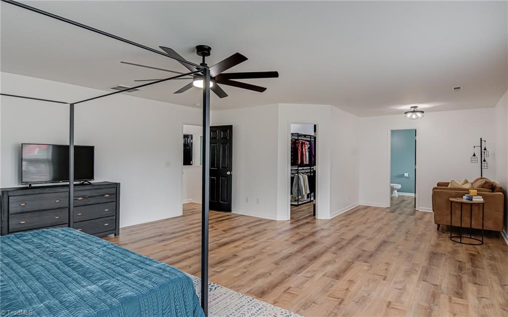 property viewer photo 21