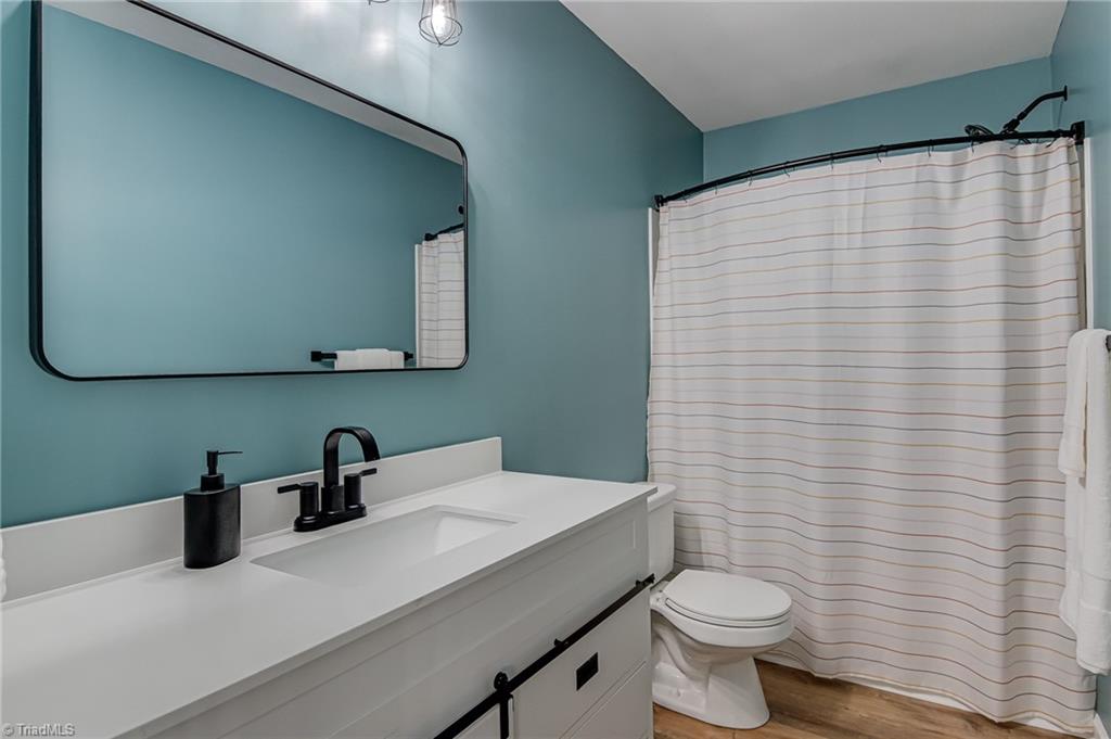 property viewer photo 27