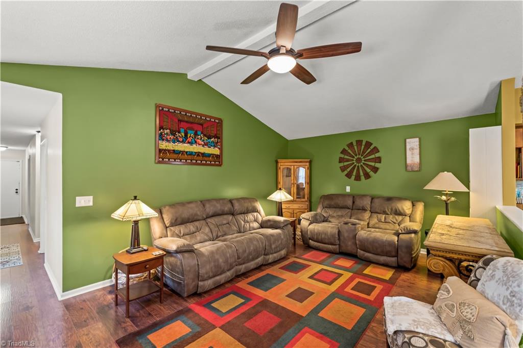 property viewer photo 10
