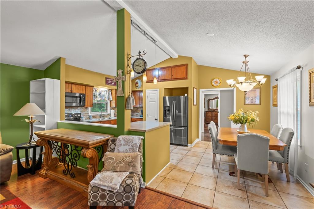 property viewer photo 12
