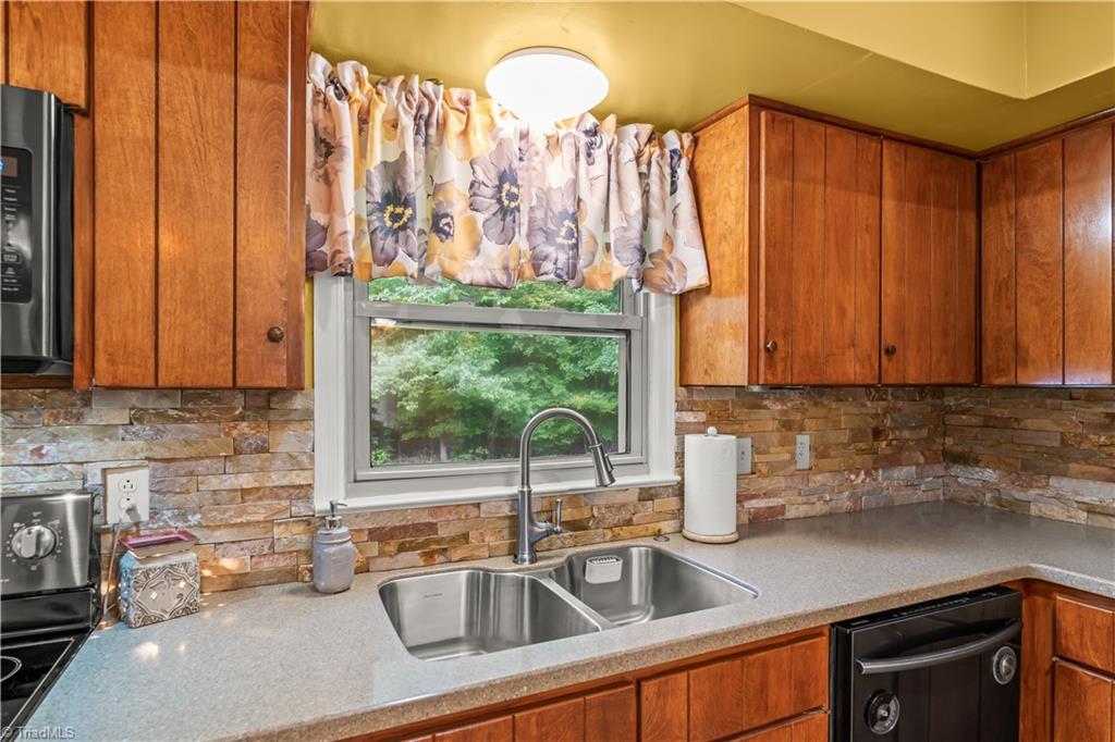 property viewer photo 16
