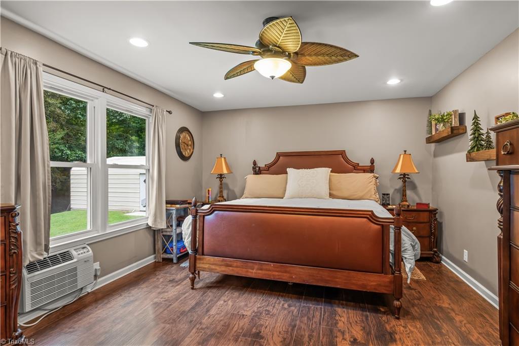 property viewer photo 20
