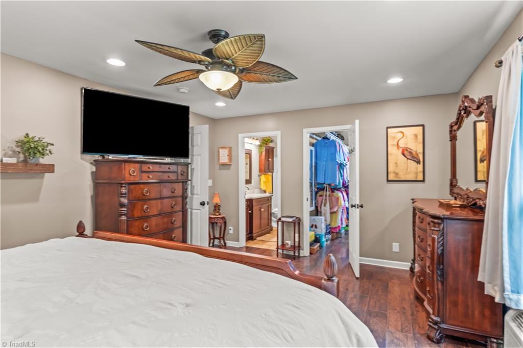 property viewer photo 21