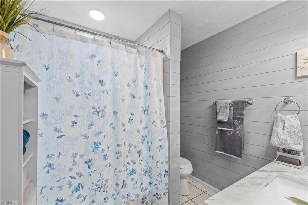 property viewer photo 27