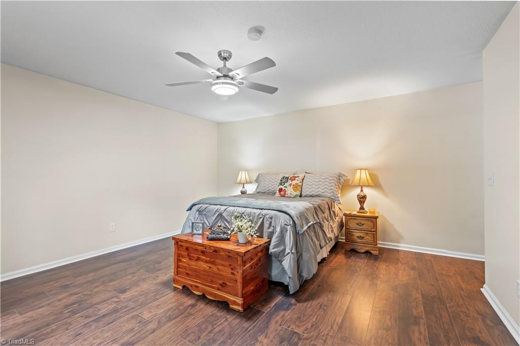 property viewer photo 29