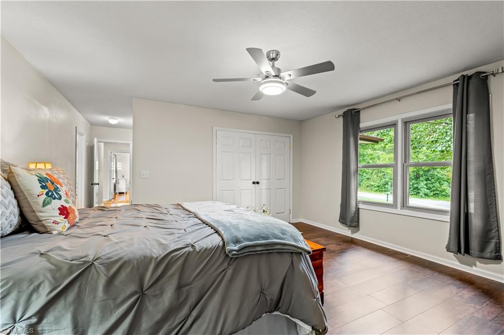 property viewer photo 30