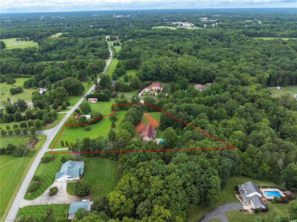 main property photo 45