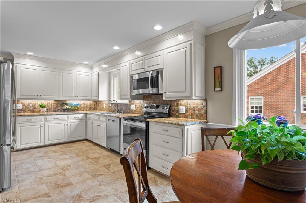 property viewer photo 11