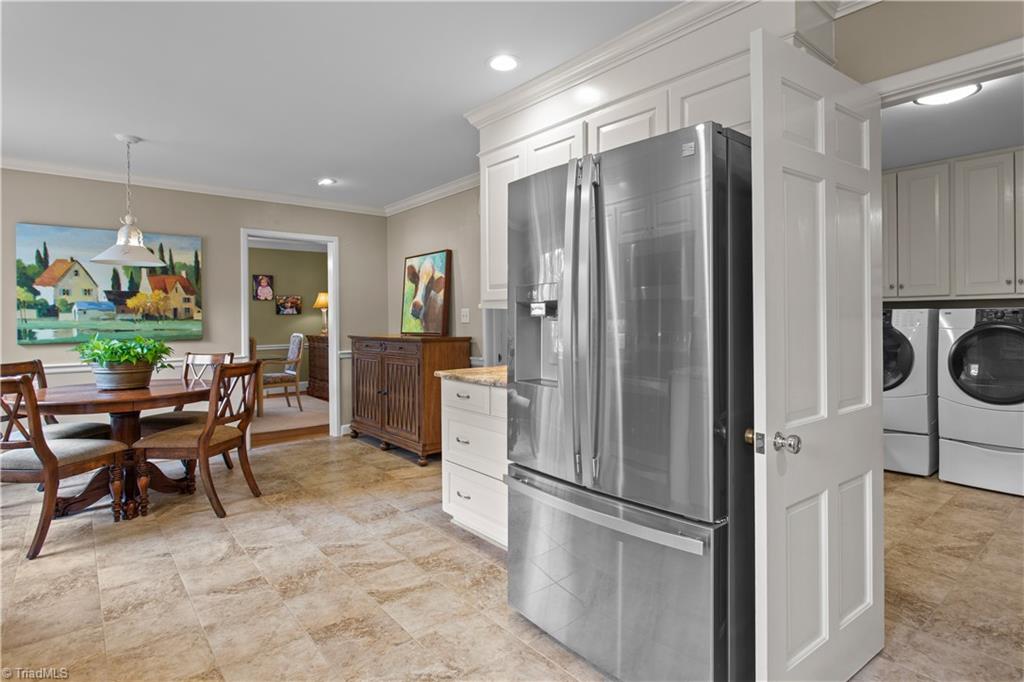 property viewer photo 13