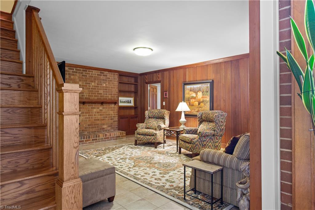 property viewer photo 20