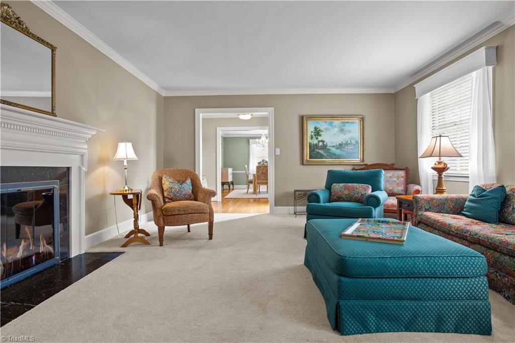 property viewer photo 6