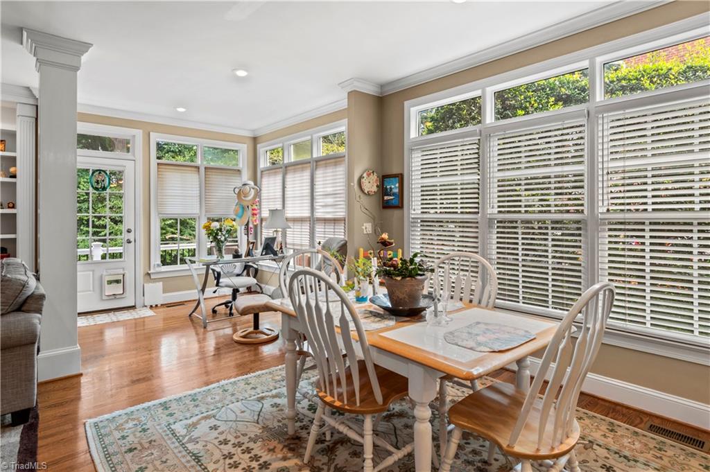 property viewer photo 13