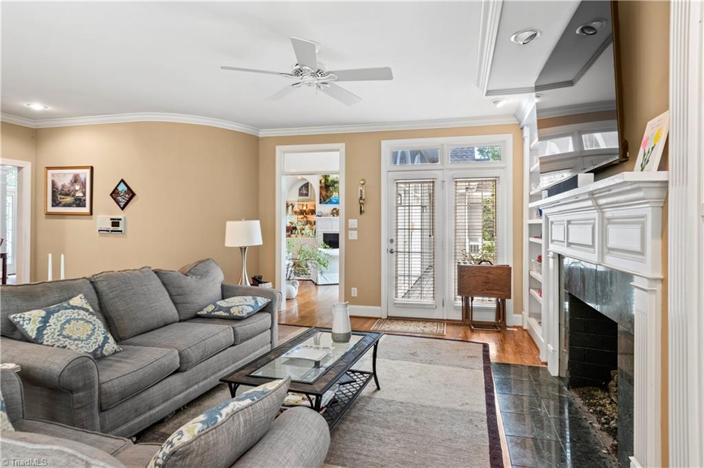 property viewer photo 15