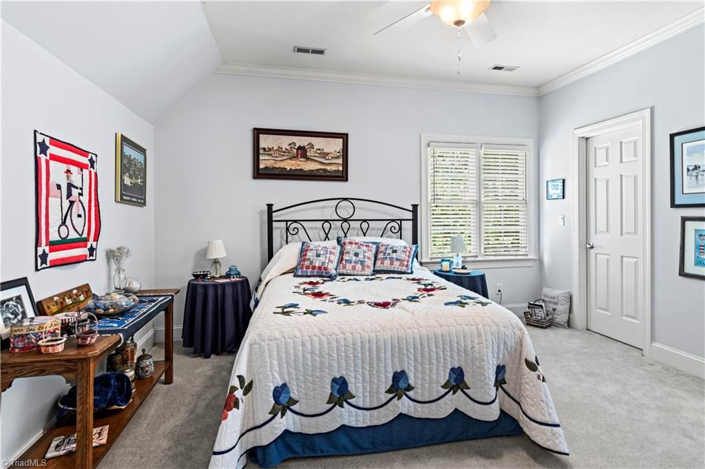 property viewer photo 25